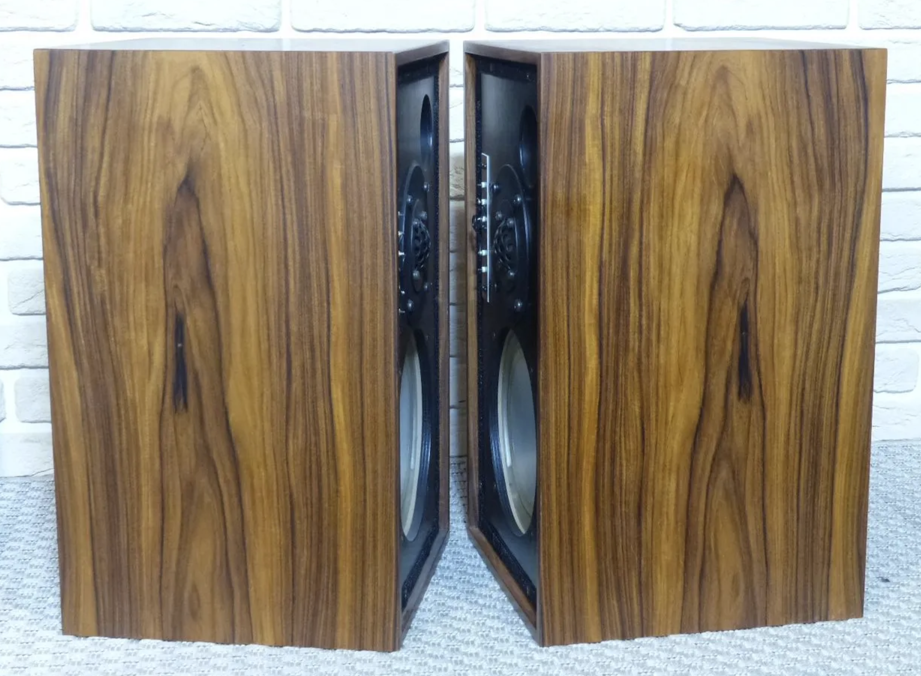 Rogers LS5/9 5