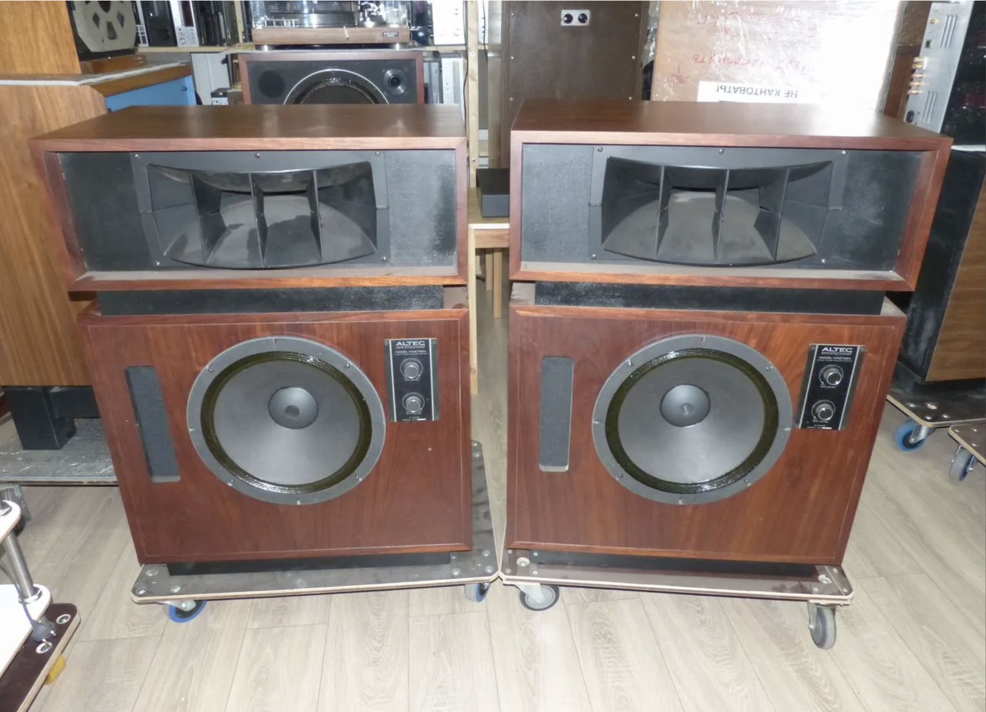 Altec 19
