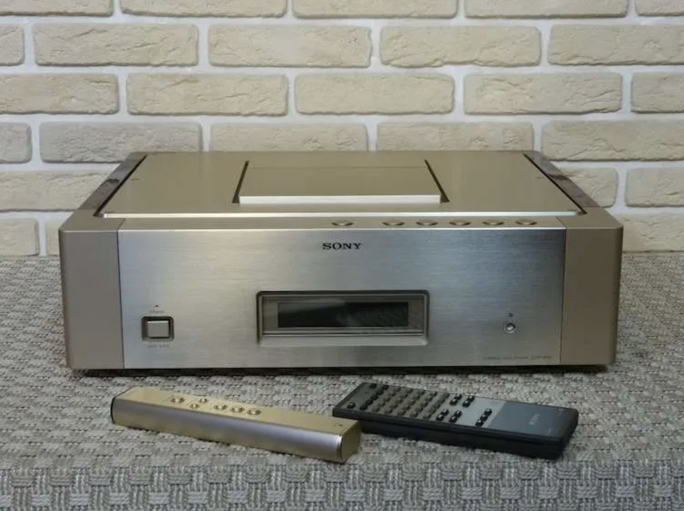 Sony CDP-R10