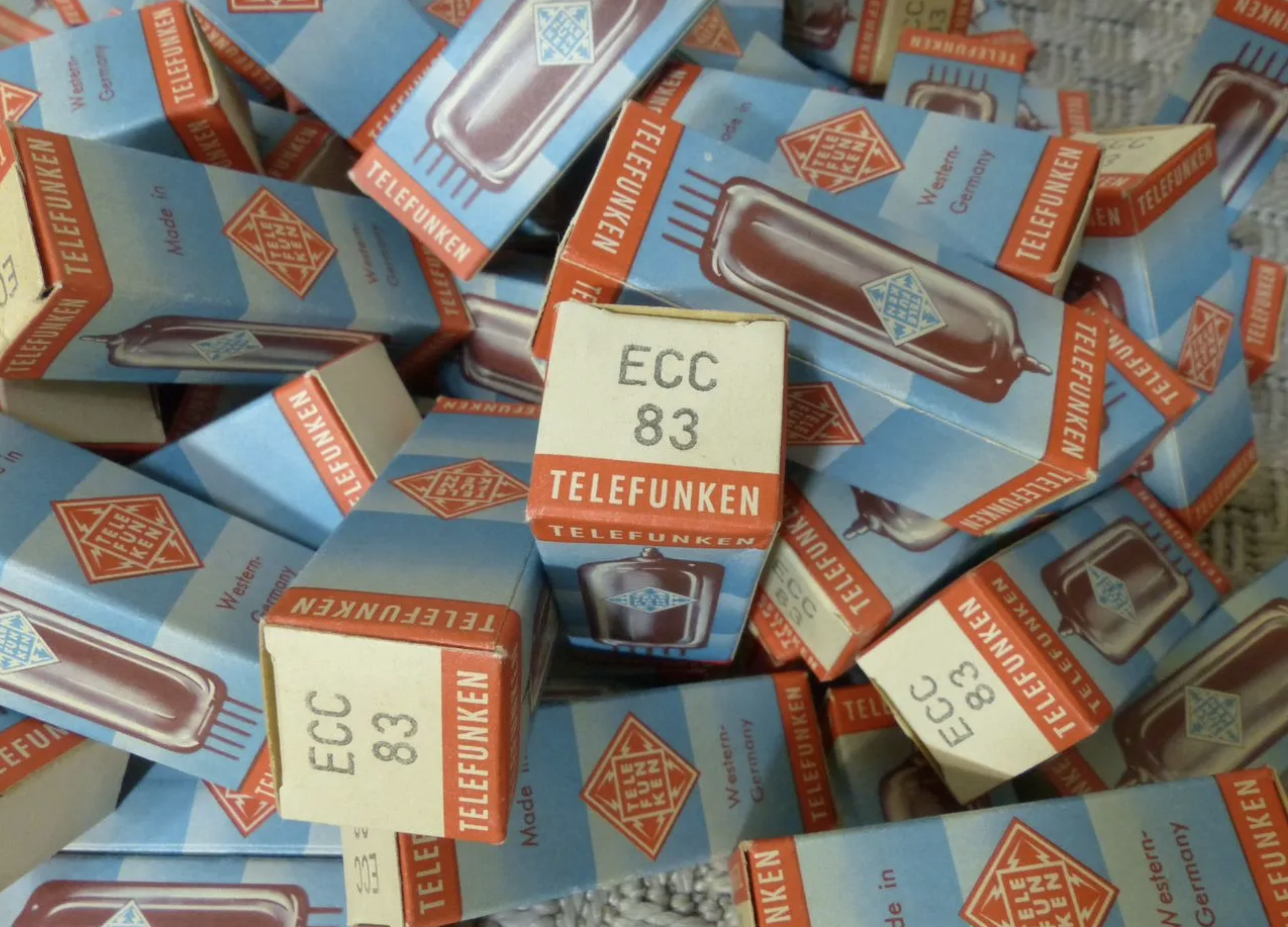 83 / ECC83 Telefunken 12AX7 пара