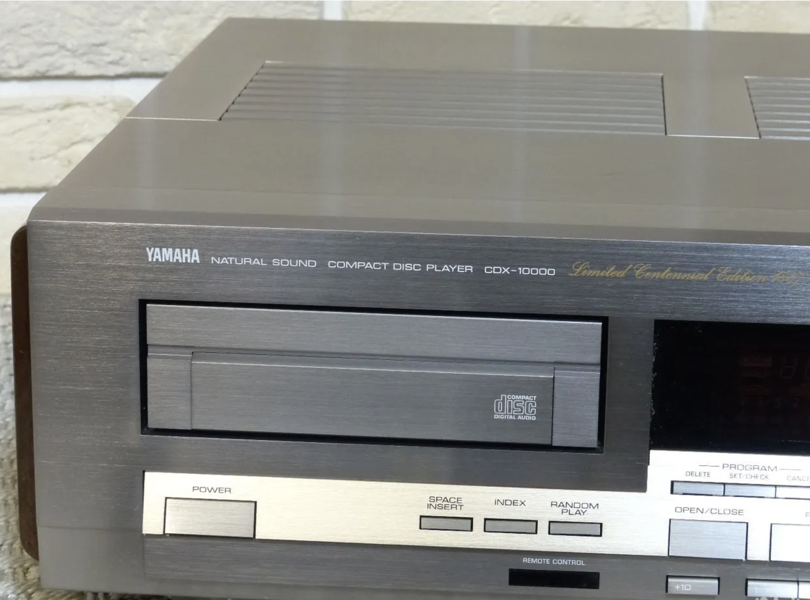 Yamaha CDX-10000 2